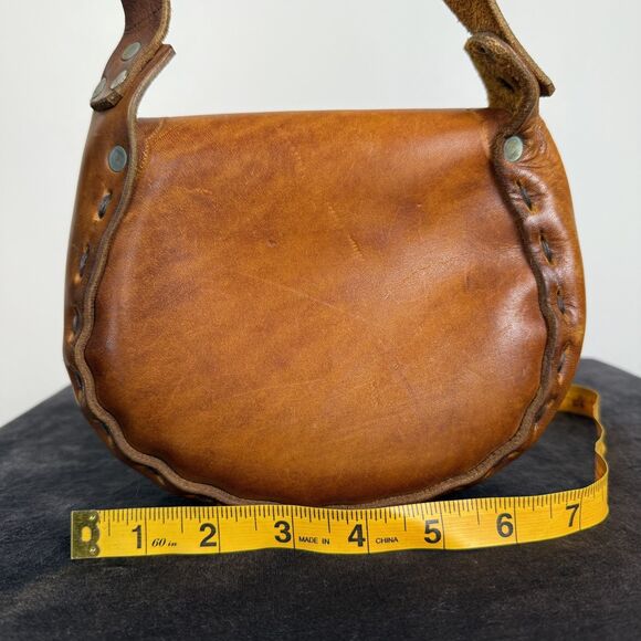 Vintage Boho Tooled Leather Floral Crossbody Purse | Rustic 70s Shoulder Bag - Picture 9 of 12
